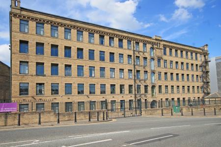 2 bedroom Flat for sale in Victoria Mills, Salts Mill Road, Shipley, Bradford, BD17