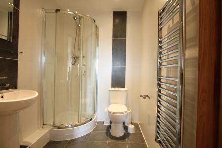 2 bedroom Flat to let in Salts Mill Road, West Yorkshire, Shipley, BD17