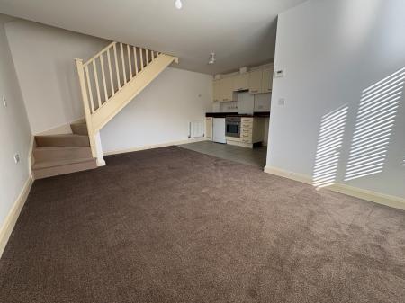 2 bedroom Town house to let in Edison Way, West Yorkshire, Guiseley, LS20