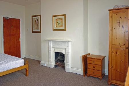 1 bedroom House share to let in Bingley Road, Saltaire, Bradford, BD18