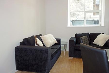 2 bedroom Flat to let in Sunbridge Road, Bradford, BD1