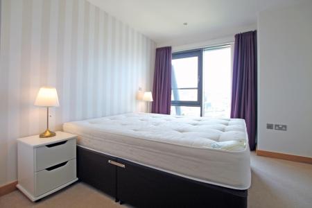 2 bedroom Flat to let in Salts Mill Road, Shipley, Bradford, BD17