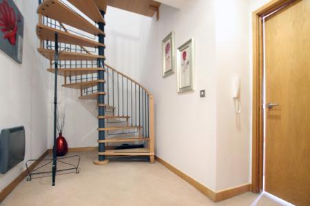 2 bedroom Flat to let in Salts Mill Road, Shipley, Bradford, BD17