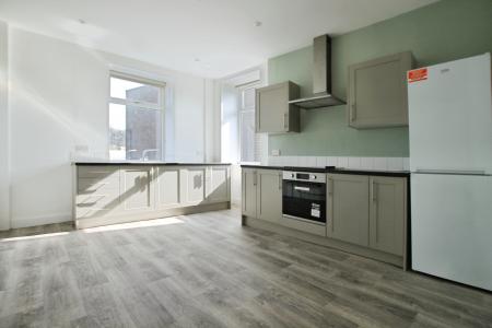 2 bedroom Semi-detached house to let in Bradford Road, Bingley, Bradford, BD16