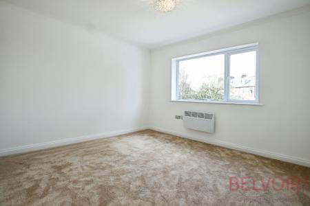 1 bedroom Semi-detached house to let in Park Road, Guiseley, LS20