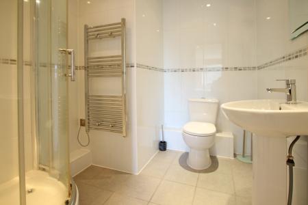 2 bedroom Flat to let in Salts Mill Road, Shipley, Bradford, BD17