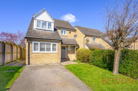 3 bedroom Detached house for sale in Laceby Close, West Yorkshire, Bradford, BD10