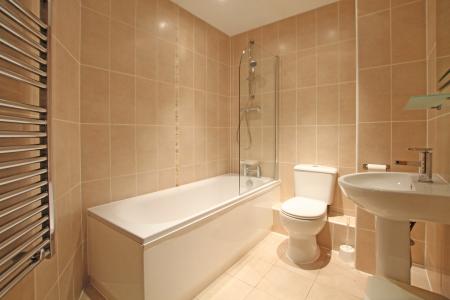 2 bedroom Flat to let in Salts Mill Road, Shipley, Bradford, BD17