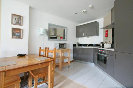 2 bedroom Flat to let in Salts Mill Road, Shipley, Bradford, BD17