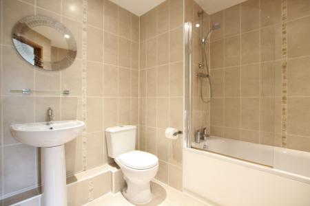 2 bedroom Flat to let in Salts Mill Road, West Yorkshire, Shipley, BD17