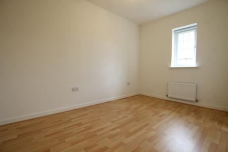 2 bedroom Flat to let in Norwood Drive, Menston, Ilkley, LS29