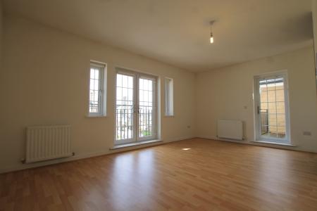 2 bedroom Flat to let in Norwood Drive, Menston, Ilkley, LS29