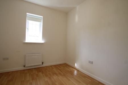 2 bedroom Flat to let in Norwood Drive, Menston, Ilkley, LS29