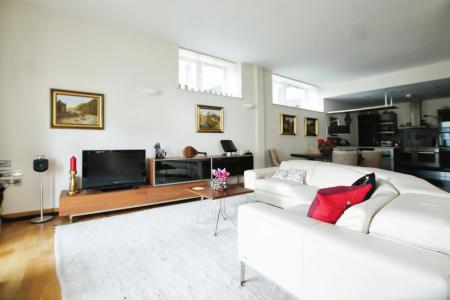 2 bedroom Apartment to let in Salts Mill Road, West Yorkshire, Shipley, BD17