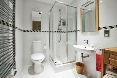 2 bedroom Apartment to let in Salts Mill Road, West Yorkshire, Shipley, BD17