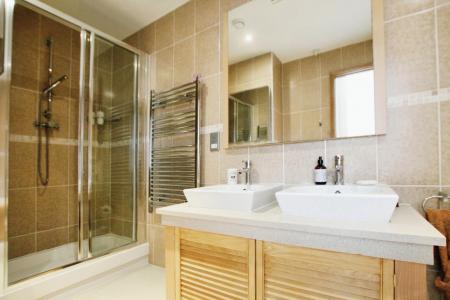 2 bedroom Apartment to let in Salts Mill Road, West Yorkshire, Shipley, BD17