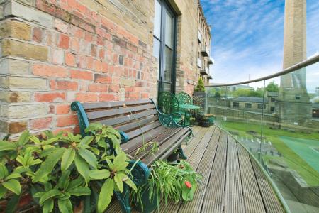 2 bedroom Apartment to let in Salts Mill Road, West Yorkshire, Shipley, BD17