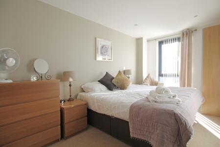 2 bedroom Flat to let in Salts Mill Road, West Yorkshire, Shipley, BD17