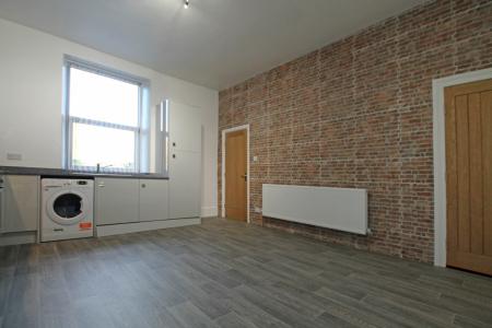 1 bedroom Flat to let in Otley Road, Guiseley, Leeds, LS20