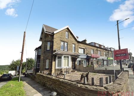 Bingley Road, West Yorkshire, Saltaire, BD18