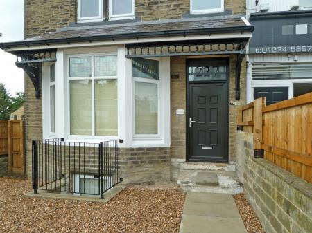 Bingley Road, West Yorkshire, Saltaire, BD18