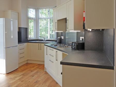 5 bedroom House of Multiple Occupation for sale in Bingley Road, West Yorkshire, Saltaire, BD18