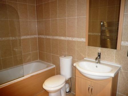 2 bedroom Flat to let in Victoria Mills, Salts Mill Road, Shipley, Bradford, BD17