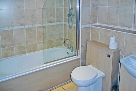 2 bedroom Flat to let in Victoria Mills, Shipley, Bradford, BD17
