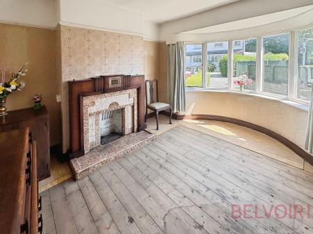3 bedroom End of terrace house for sale in Victor Drive, West Yorkshire, Guiseley, LS20