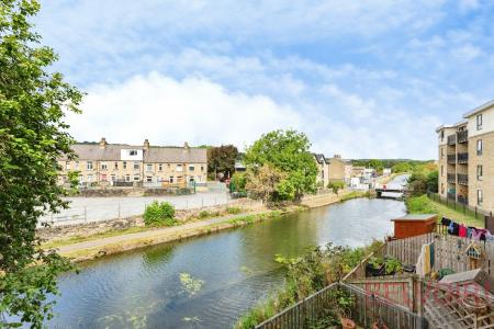 4 bedroom Town house for sale in Amber Wharf, Shipley, Bradford, BD17