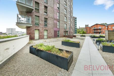 2 bedroom Flat to let in Echo Central, 1, Cross Green, Leeds, LS9