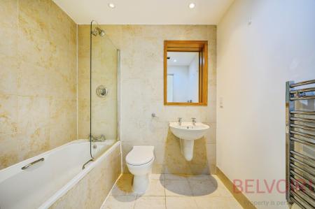 2 bedroom Flat to let in Echo Central, 1, Cross Green, Leeds, LS9