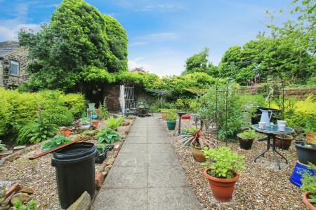 1 bedroom Terraced House to let in Croft Place, West Yorkshire, Otley, LS21