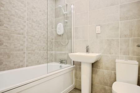 2 bedroom Flat for sale in Norwood Drive, Menston, Ilkley, LS29