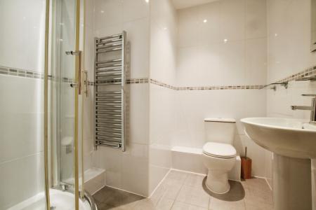 2 bedroom Flat to let in Victoria Mills, Shipley, Bradford, BD17