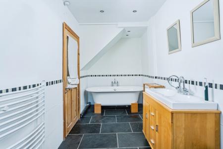 5 bedroom Terraced House for sale in Springfield Place, Guiseley, Leeds, LS20