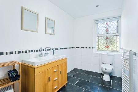 5 bedroom Terraced House for sale in Springfield Place, Guiseley, Leeds, LS20