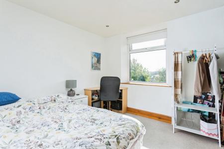 5 bedroom Terraced House for sale in Springfield Place, Guiseley, Leeds, LS20