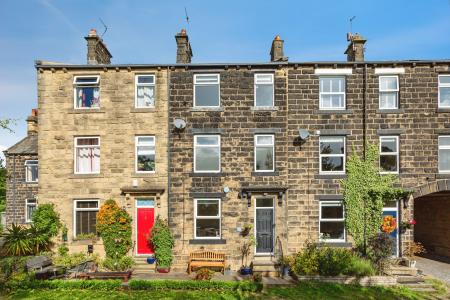 5 bedroom Terraced House for sale in Springfield Place, Guiseley, Leeds, LS20