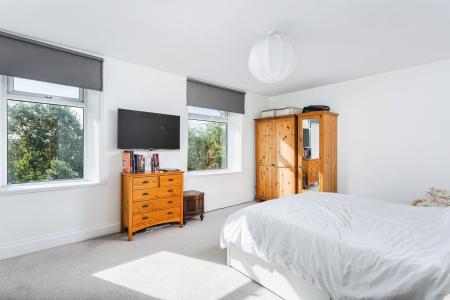 5 bedroom Terraced House for sale in Springfield Place, Guiseley, Leeds, LS20