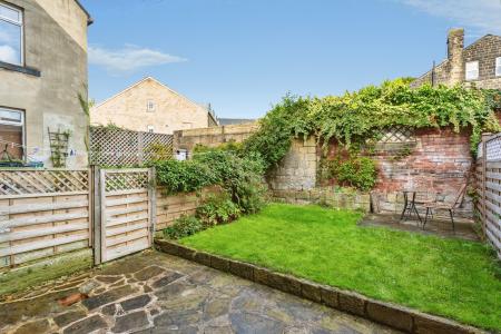 5 bedroom Terraced House for sale in Springfield Place, Guiseley, Leeds, LS20