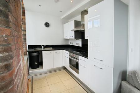 1 bedroom Flat to let in Salts Mill Road, Shipley, BD17