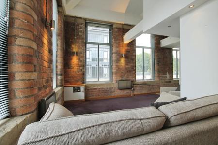 1 bedroom Flat to let in Salts Mill Road, Shipley, BD17