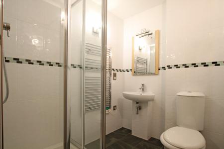 3 bedroom Flat to let in Victoria Mills, Salts Mill Road, Shipley, Bradford, BD17
