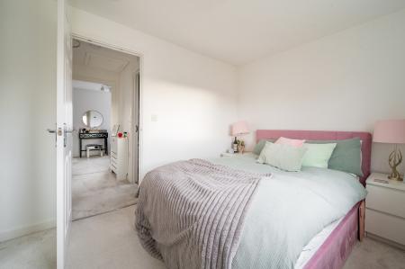 2 bedroom Semi-detached house for sale in Albert Drive, Morley, LS27