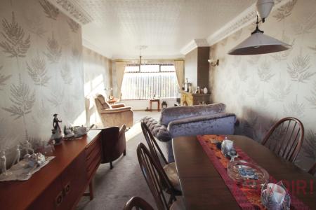 3 bedroom Semi-detached house for sale in Ashwood Gardens, Gildersome, LS27