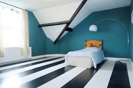 4 bedroom Terraced House for sale in Barfield Terrace, Morley, LS27