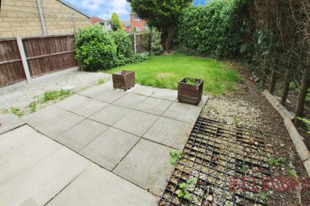 2 bedroom Semi-detached house for sale in Chalner Avenue, Leeds, LS27