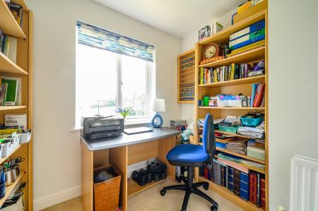 4 bedroom Detached house for sale in Clark Spring Rise, Leeds, LS27