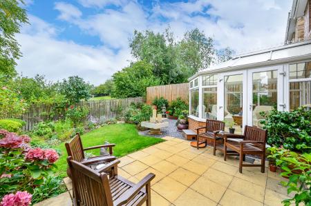 4 bedroom Detached house for sale in Clark Spring Rise, Leeds, LS27